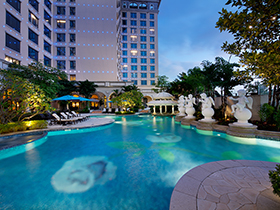 十六浦 – 室外泳池 2